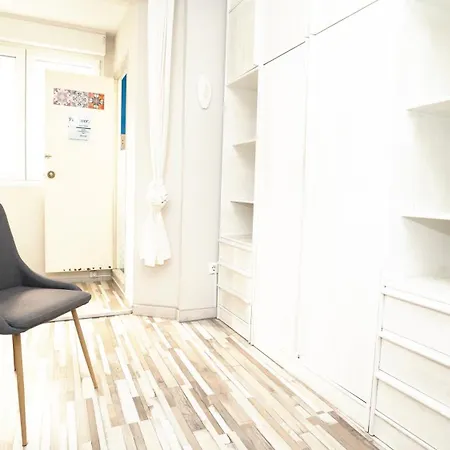 Ezcurdia Apartment
