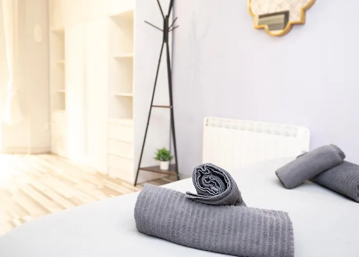 Ezcurdia Апартаменти Хіхон